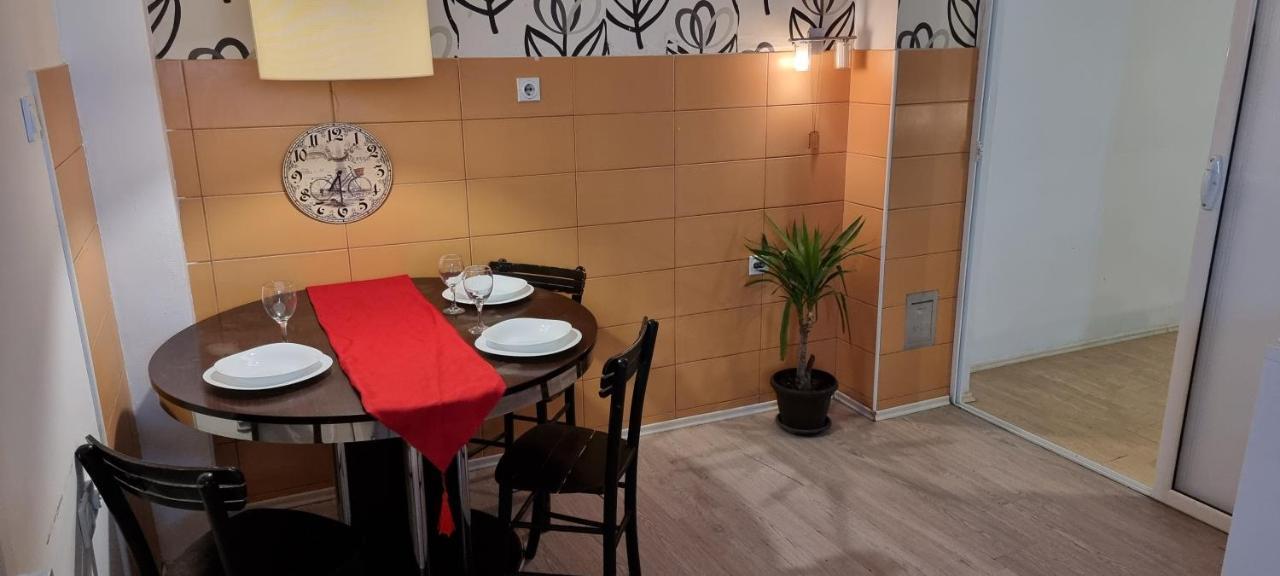 Garden Apartments Belgrado Esterno foto